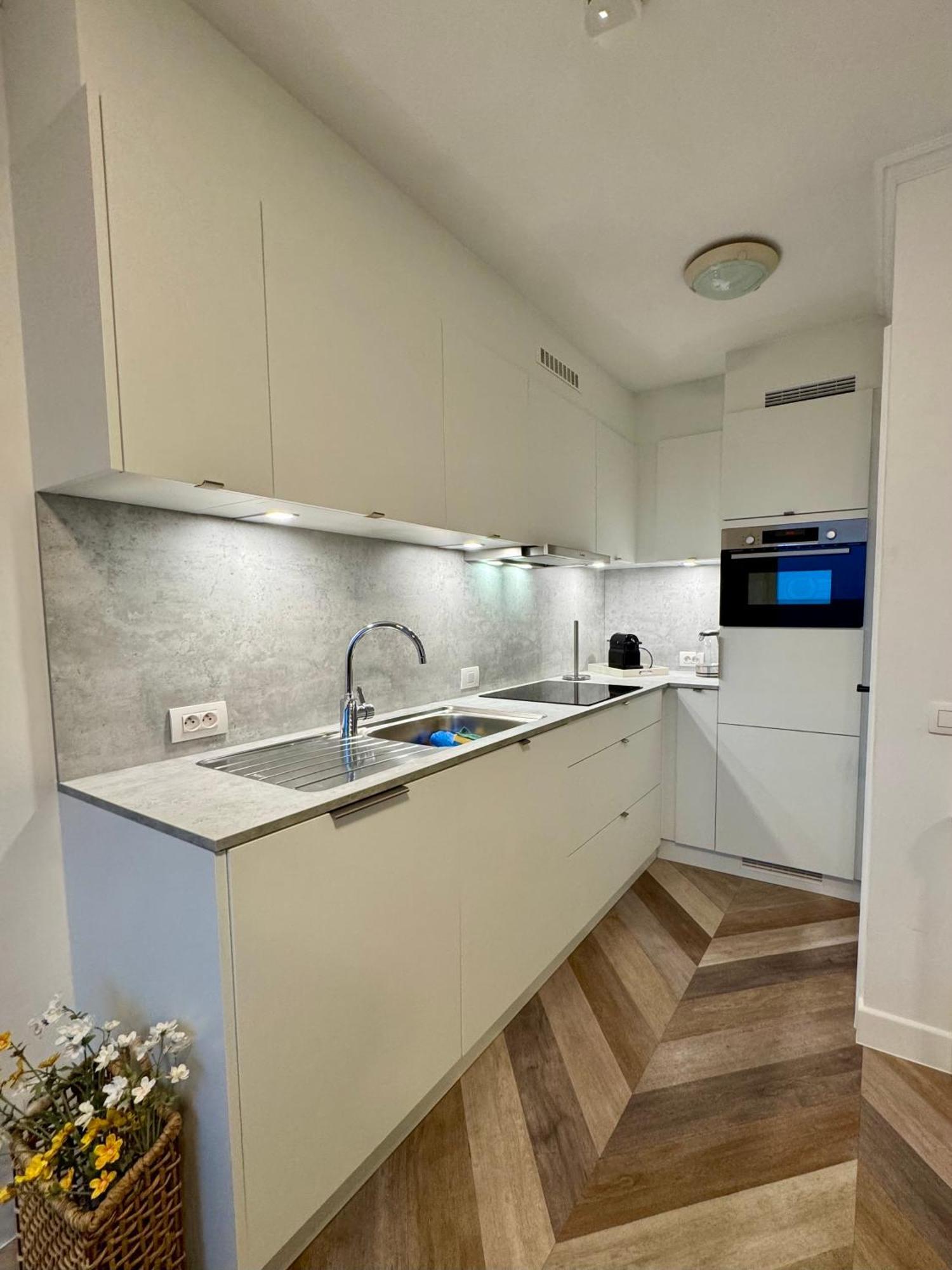 Cozy Panorama Flat By The Beach Кноке-Хайст Екстериор снимка